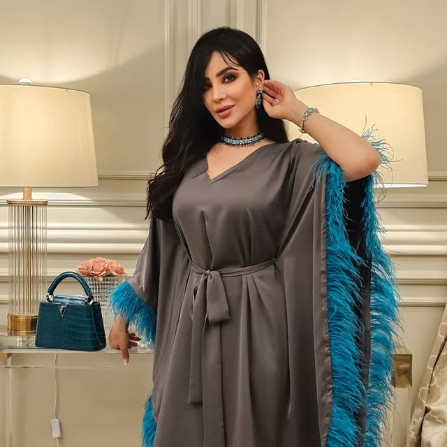 Lojain Omran · @lojain_omran
